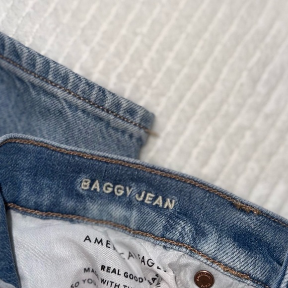 American Eagle Baggy Jeans - Light Wash - Size 8 - Picture 5 of 6